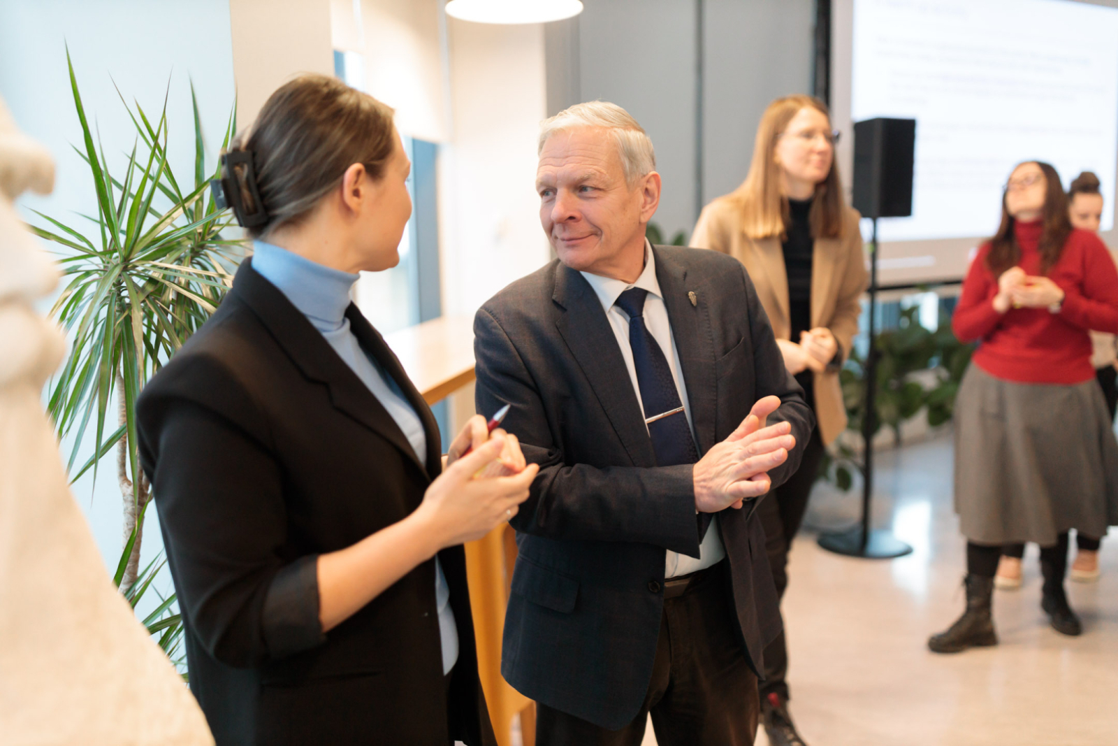 Cieņpilnā līderība: stratēģija, kultūra un efektivitāte