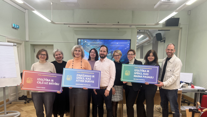 Attēlā mācību dalībnieki auditorijā