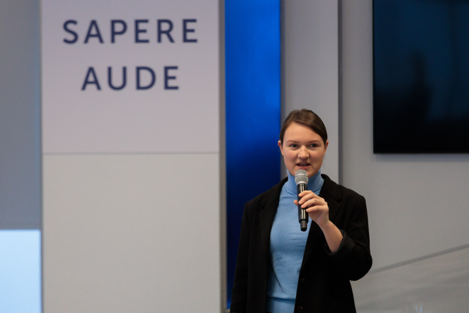 Cieņpilnā līderība: stratēģija, kultūra un efektivitāte