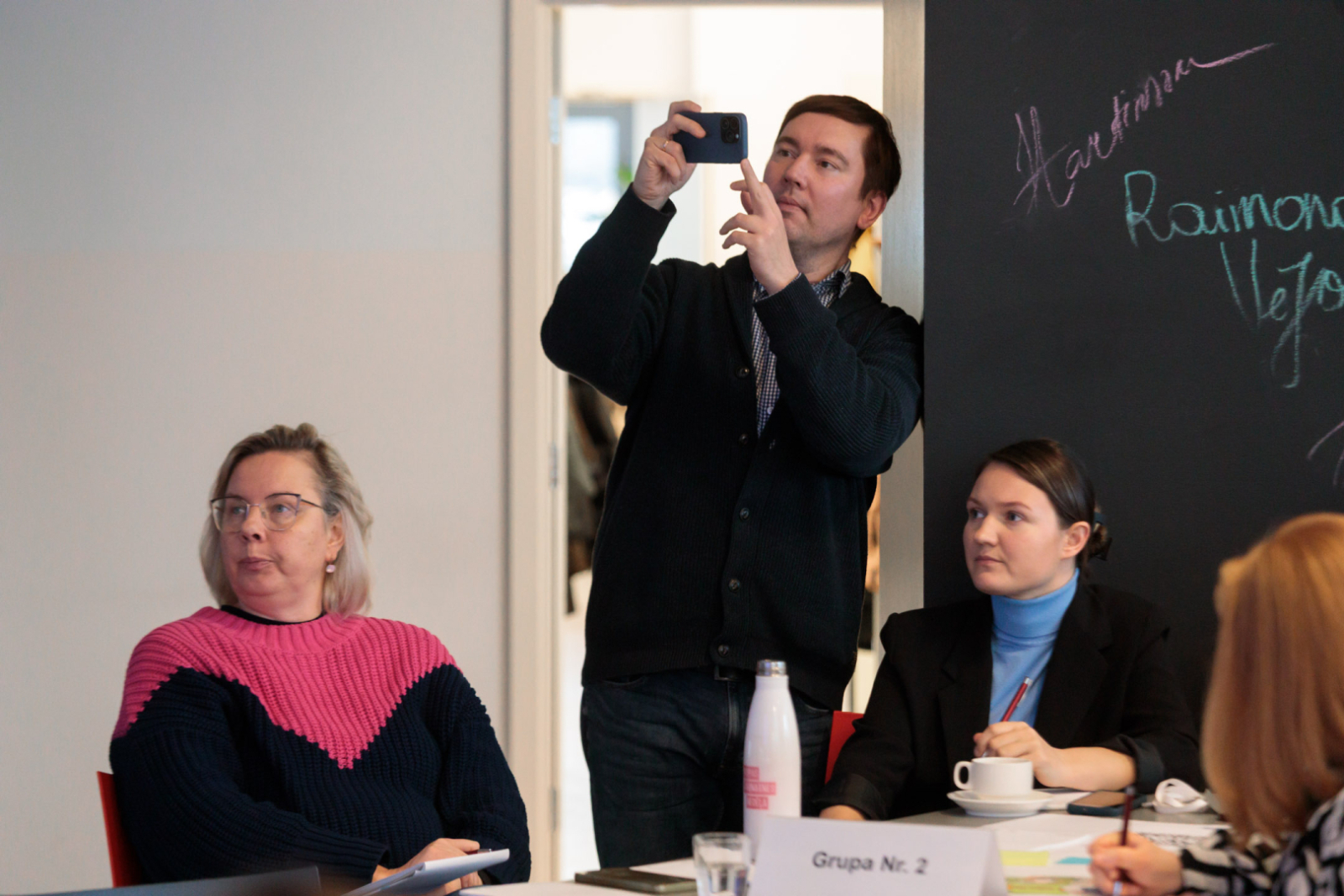 Cieņpilnā līderība: stratēģija, kultūra un efektivitāte