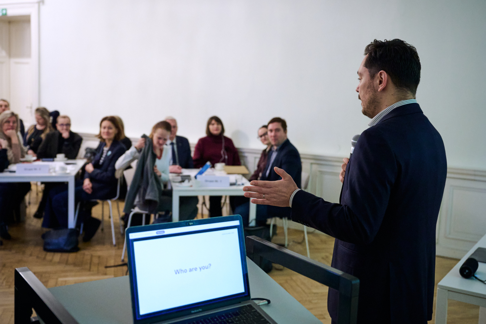 Humble Governance (Cieņpilnās pārvaldības)