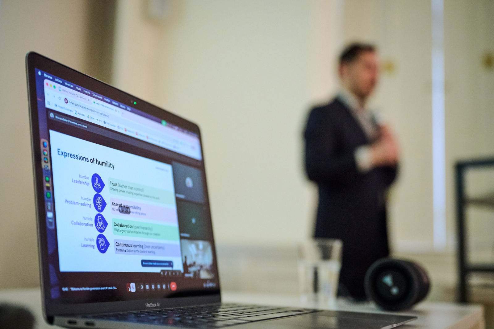 Humble Governance (Cieņpilnās pārvaldības)