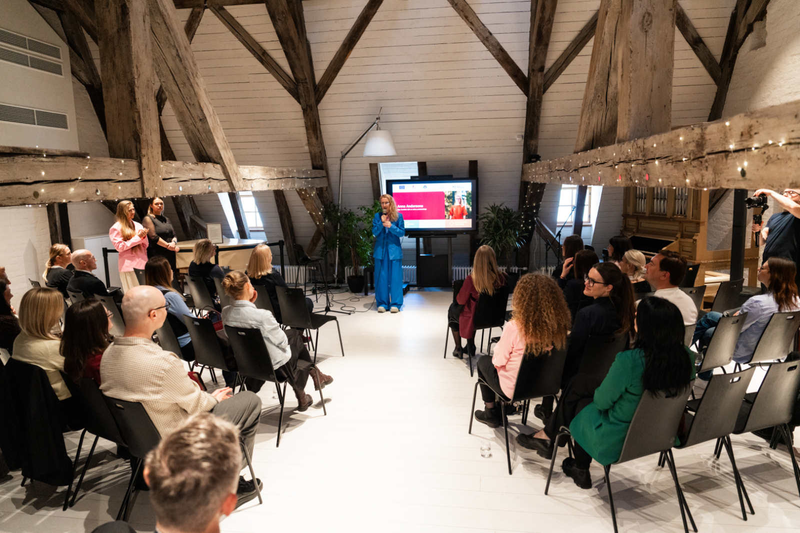 DigiTilts Profesionāļu kopienu un mentoru programmas izlaidums