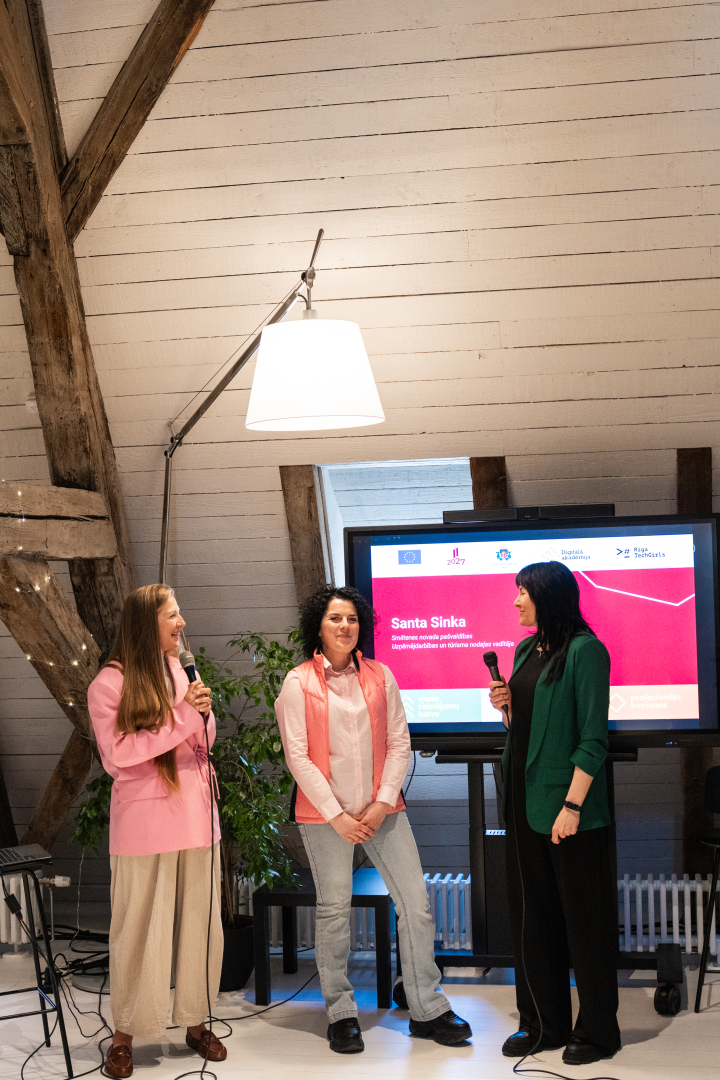 DigiTilts Profesionāļu kopienu un mentoru programmas izlaidums