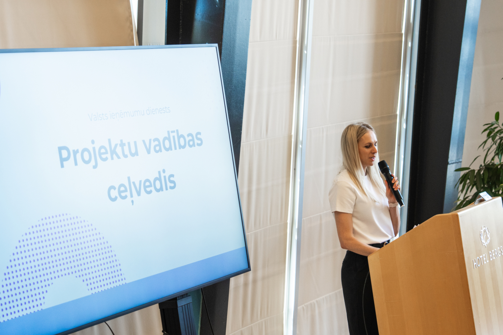 Noslēgusies Digitālo pārmaiņu projektu vadības programma